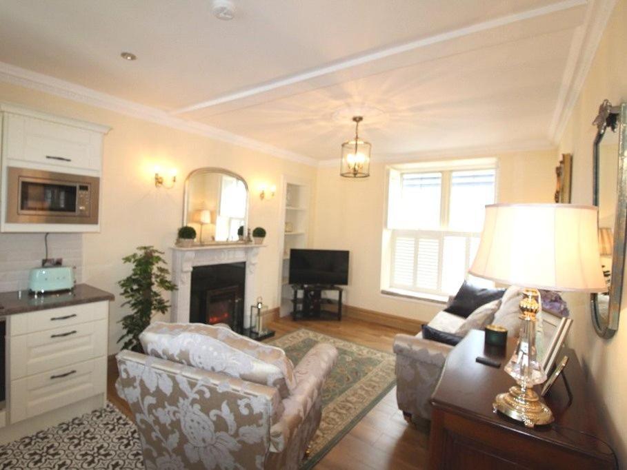 Ferienwohnung The Post House Kinsale Exterior foto