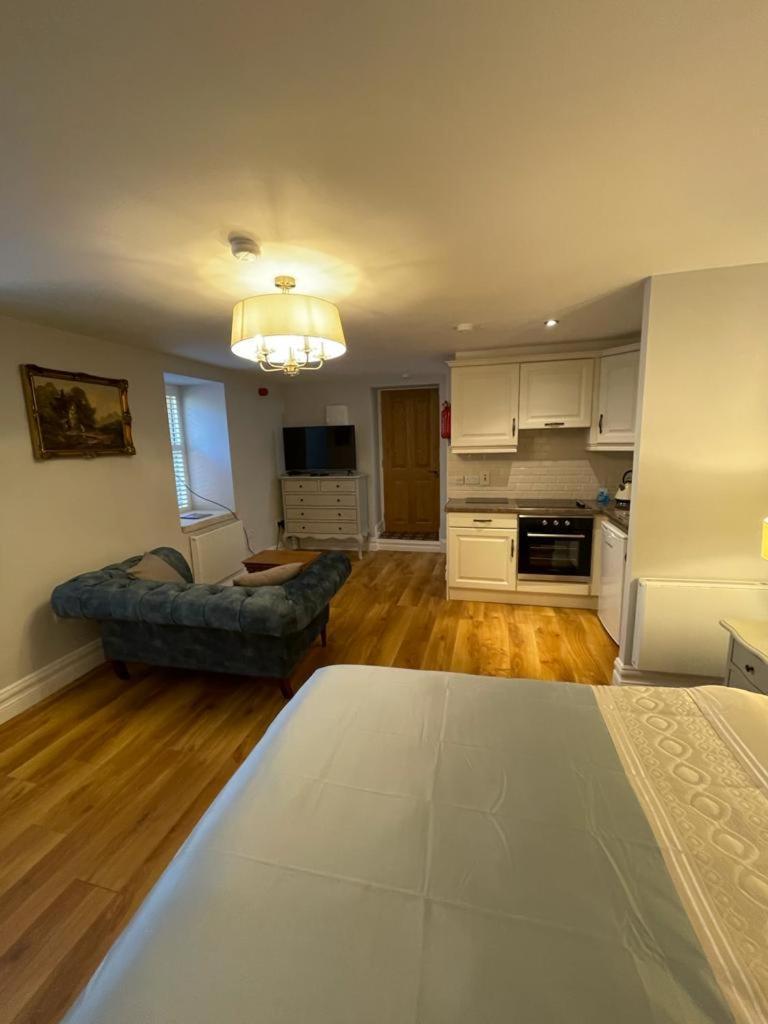 Ferienwohnung The Post House Kinsale Zimmer foto